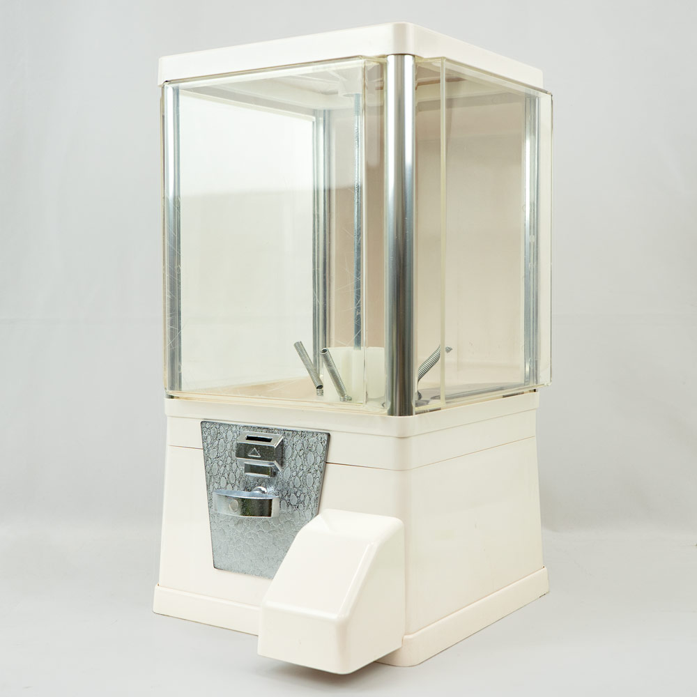 【専用】あミューズ　ガチャガチャ　ガチャコップ　白　メダル仕様　メダル付　本体 Amazon | あミューズ ガチャコップ メダル専用 ガチャガチャ